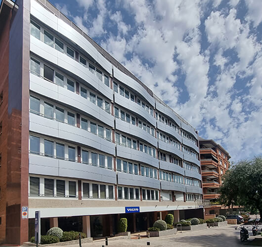 07fachada-piso-lujo-via-augusta-4o2a
